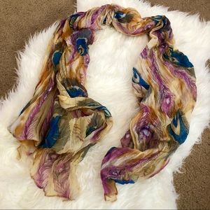 🎀 2 FOR $20 🎀 Lightweight Feather Print Scarf